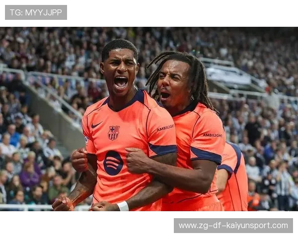 14场造12球!巴萨3-1完胜,拉什福德再进球,当选西甲官方最佳,巴萨后腰引援